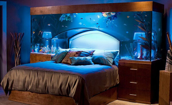 Đại kỵ phòng ngủ có chứa nước hay bể cá